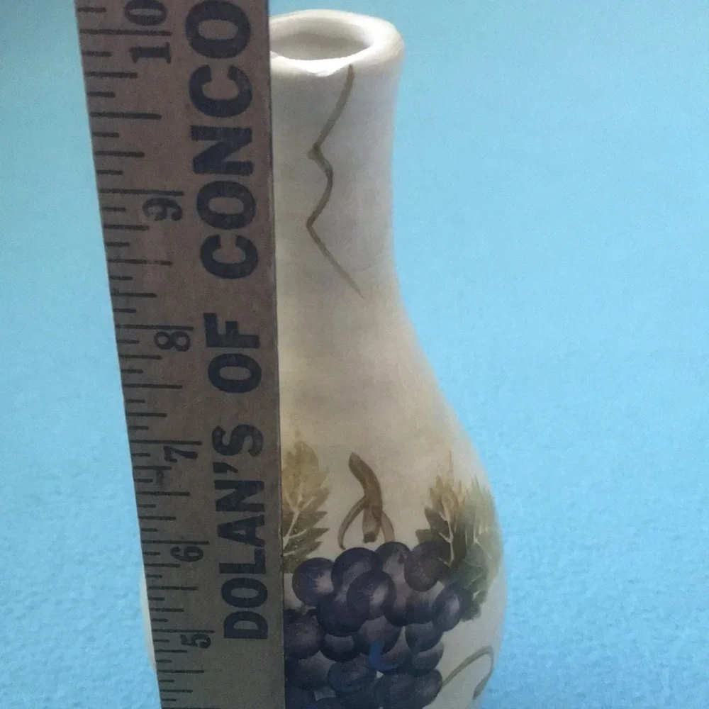 OIL DISPENSER BED BATH AND BEYOND “Bordeaux” vintage hand painted grapes 22 oz